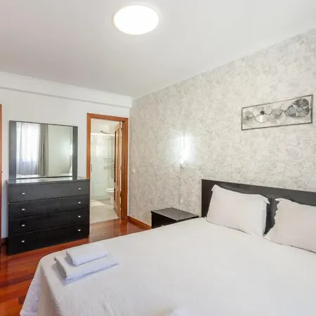 Atlantic Ocean Views Apartment